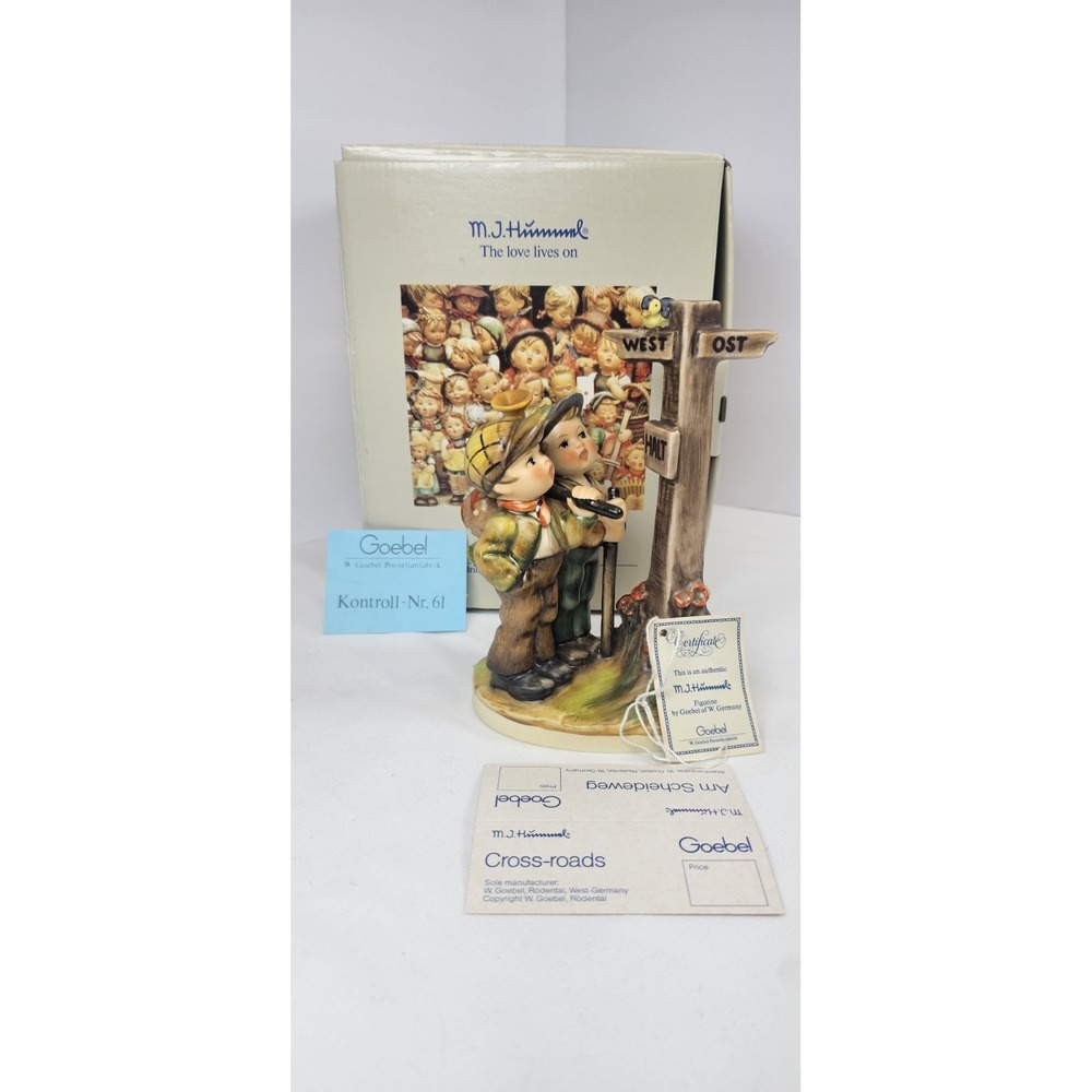 1955 Hummel Crossroads Figurine "331" Goebel W Germany w Box‎ COA Vintage